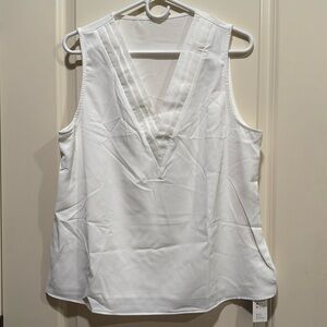 White Vneck Panelled Top